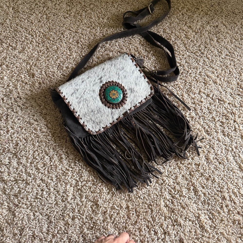 Fringed Crossbody Bag with White Haircalf and Turquoise Accent - Picture 3 of 6